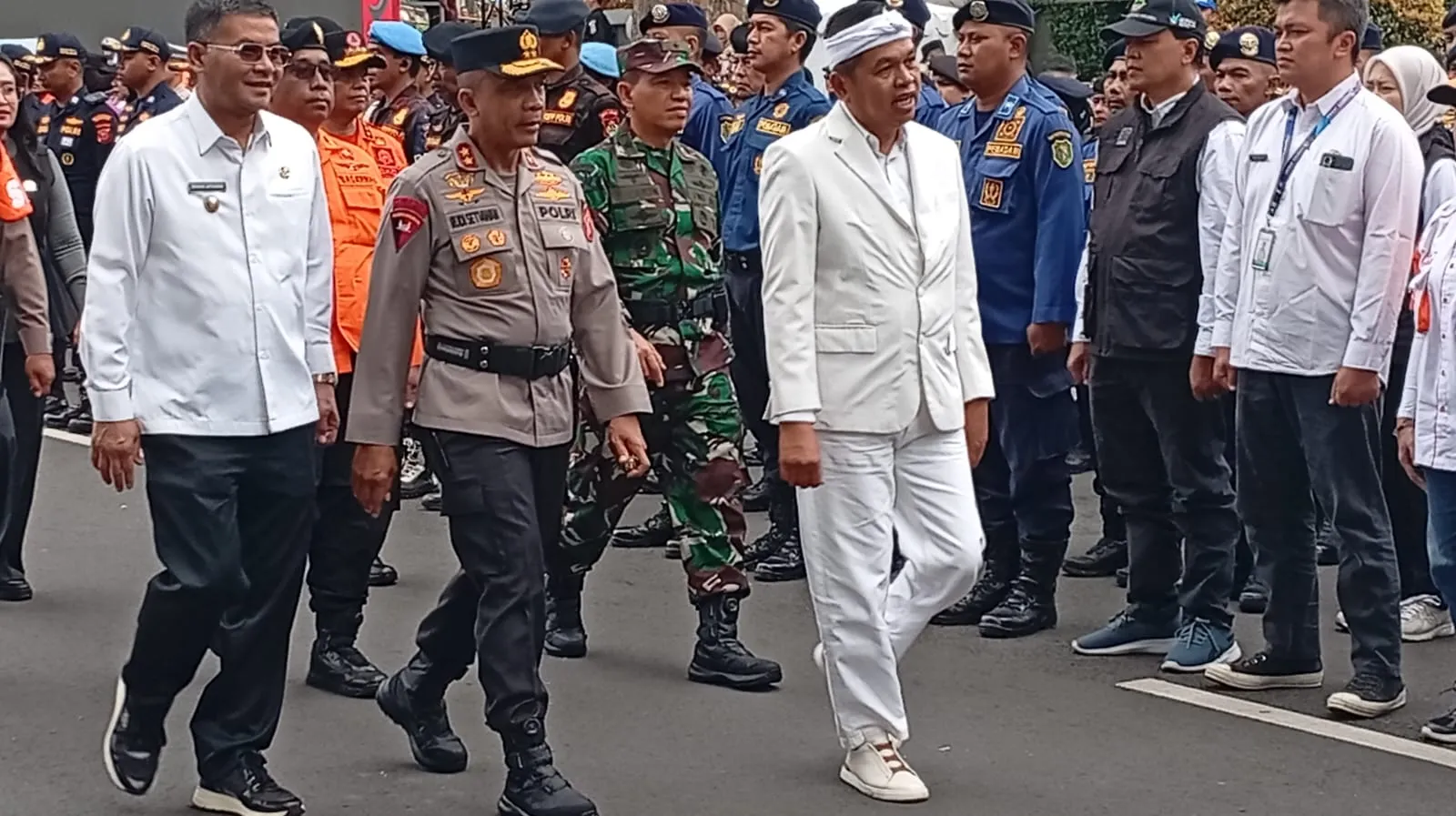 Apel Kesiapsiagaan Penanggulangan Bencana bersama Polda Jabar di Depan Gedung Sate