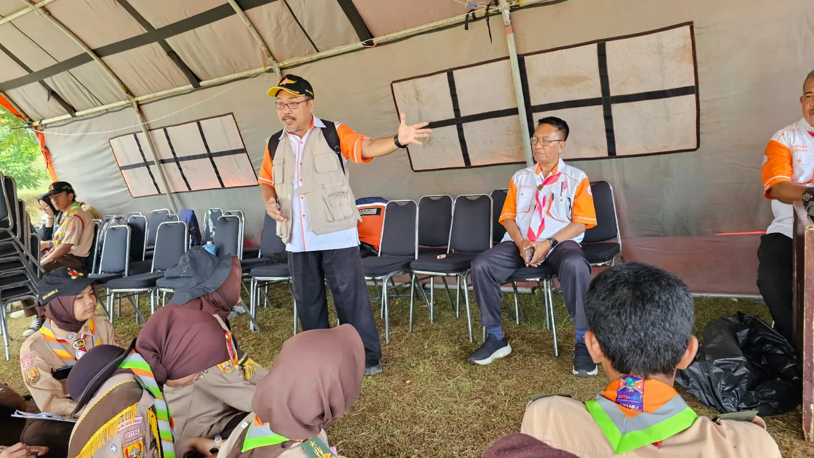 Kegiatan Hari Kedua JOTA-JOTI 2025 Kwarcab Kabupaten Bandung Barat Bersama ORARI Lokal Kabupaten Bandung Barat