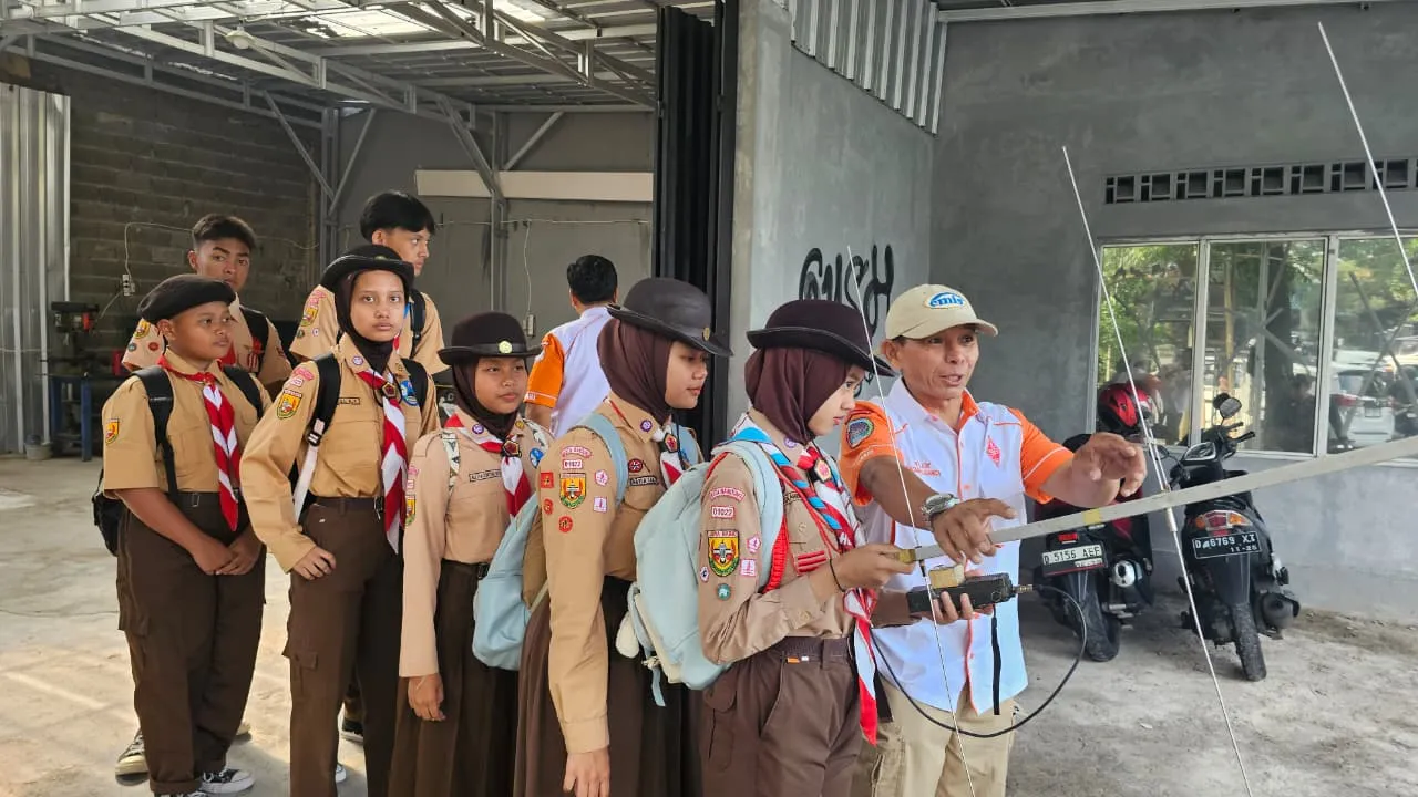 Kegiatan Hari Kedua JOTA-JOTI 2025 Kwarcab Bojonagara Bersama ORARI Lokal Bojonagara