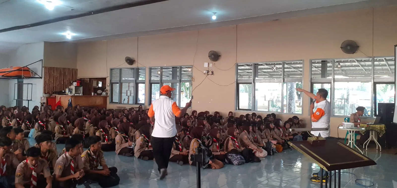 Kegiatan Hari Kedua JOTA-JOTI 2025 Kwarcab Kabupaten Ciamis Bersama ORARI Lokal Kabupaten Ciamis