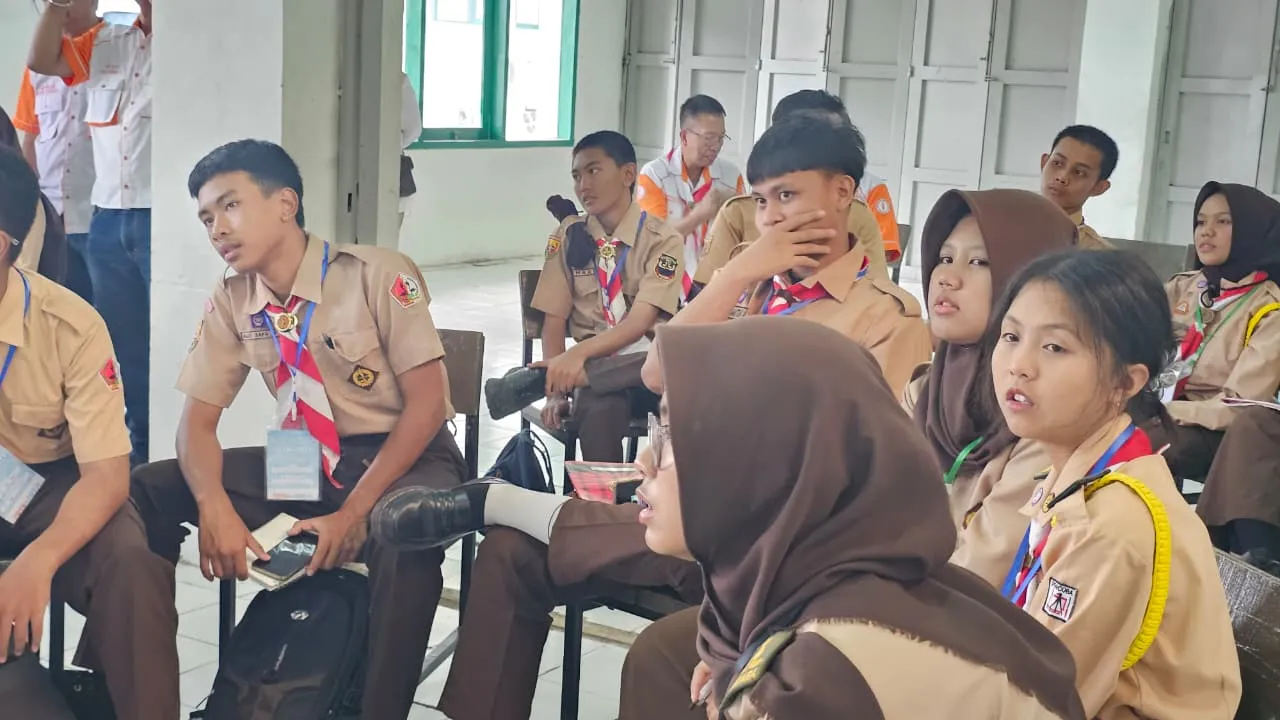 Kegiatan Hari Kedua JOTA-JOTI 2025 Kwarcab Kota Cimahi Bersama ORARI Lokal Kota Cimahi