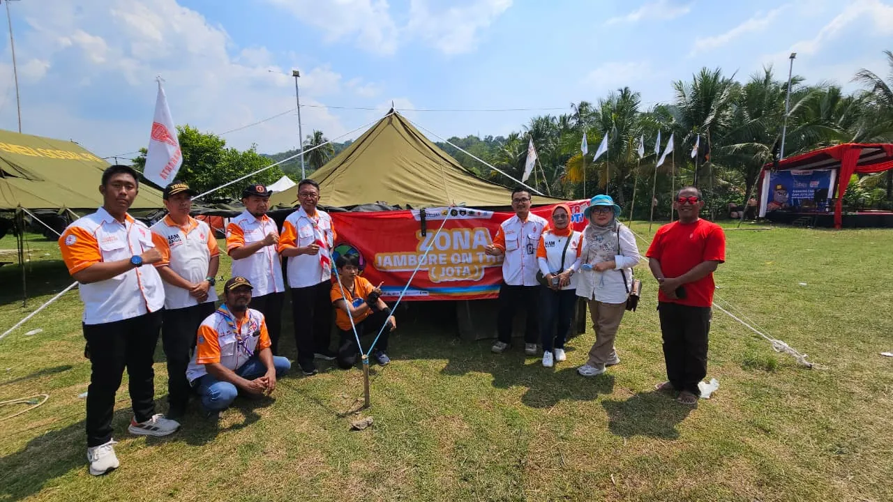 Kegiatan Hari Kedua JOTA-JOTI 2025 Kwarcab Kabupaten Purwakarta Bersama ORARI Lokal Kabupaten Purwakarta