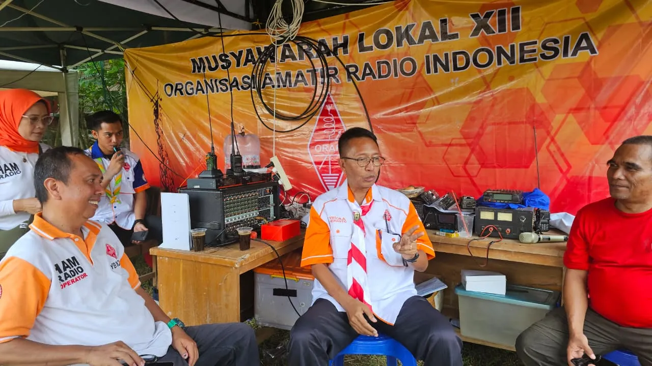 Kegiatan Hari Kedua JOTA-JOTI 2025 Kwarcab Kabupaten Purwakarta Bersama ORARI Lokal Kabupaten Purwakarta
