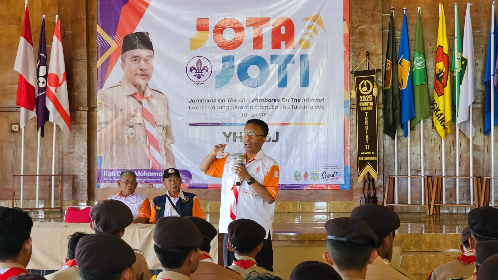 Kegiatan Hari Ke-3 JOTA-JOTI 2025 Kwarcab Kabupaten Tasikmalaya Bersama ORARI Lokal Kabupaten