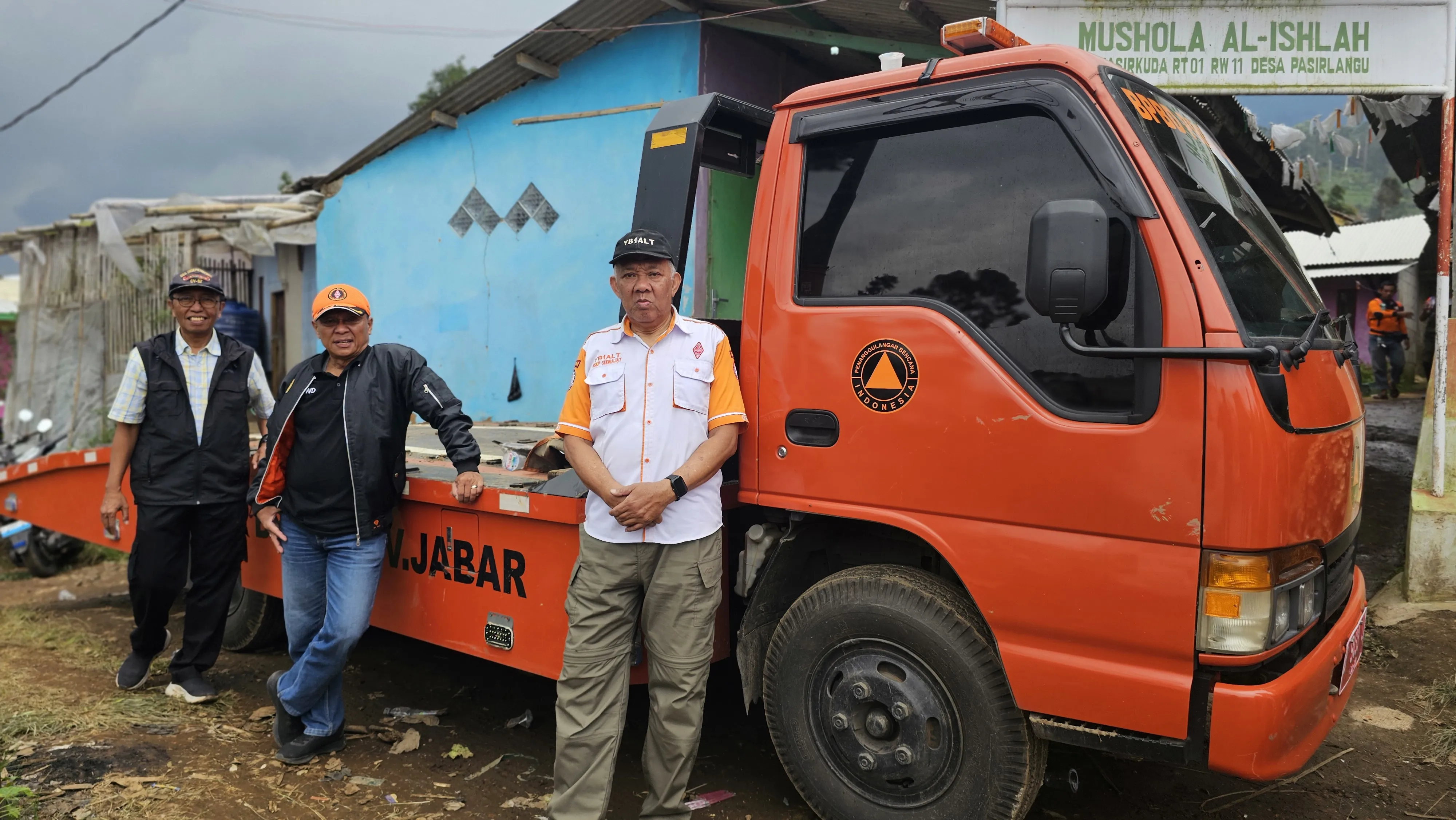 Dukungan Komunikasi dan Evakuasi Bencana Tanah Longsor Desa Pasirlangu